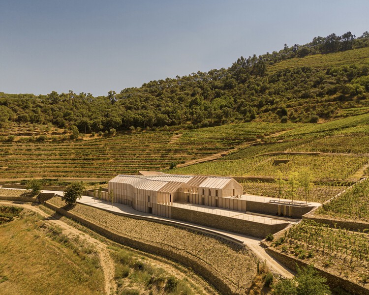 Ni granja ni hotel: por qué el agroturismo necesita su propia tipología arquitectónica - Imagen 18 de 77