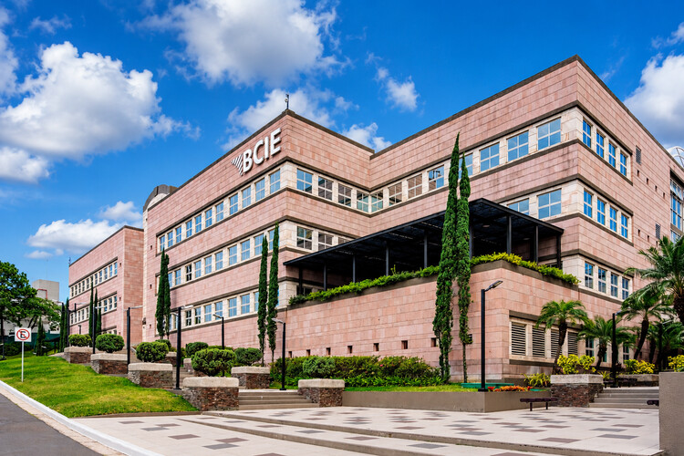 Ground Truth: How the BCIE Headquarters in Honduras Spoke Through Local Stone