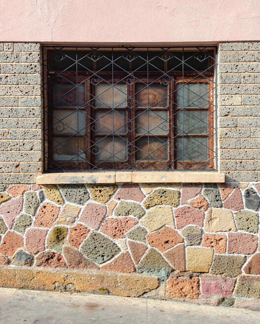 Ground Truth: How the BCIE Headquarters in Honduras Spoke Through Local Stone - Image 3 of 12