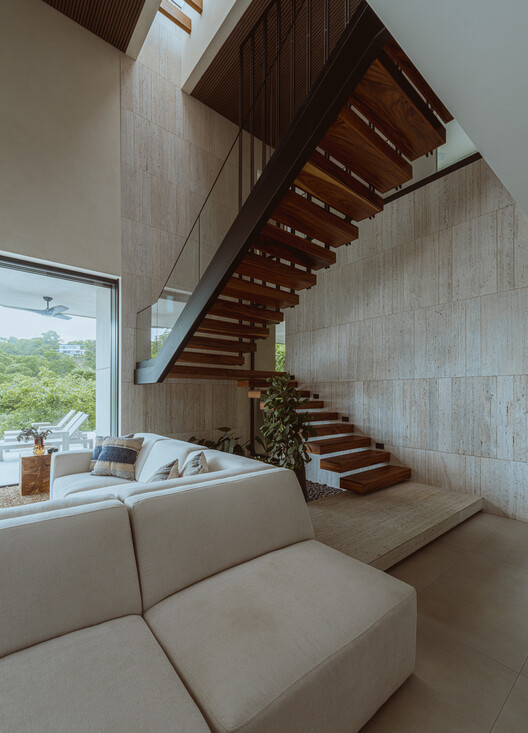 Kul-Nosara Residences / QBO3 Arquitectos Kul-Nosara Residences / QBO3 Arquitectos - Interior Photography, Wood, Stairs, Chair
