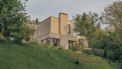 Skylark House / House of EM