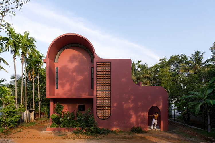 Pamoja House / Project 51 A (h)