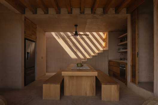 Casa Diez Pies / Studio Font Casa Diez Pies / Studio Font - Interior Photography, Kitchen, Wood, Beam