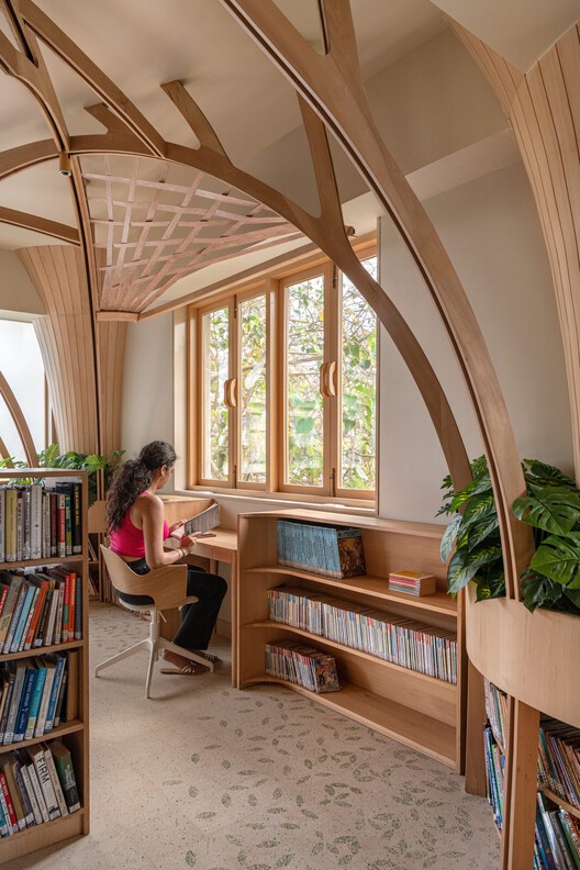 Forest of Knowledge Library / studio hinge Forest of Knowledge Library / studio hinge - Interior Photography, Closet, Shelving, Wood, Chair