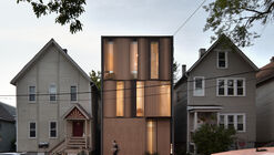 Curtain House / Johnsen Schmaling Architects