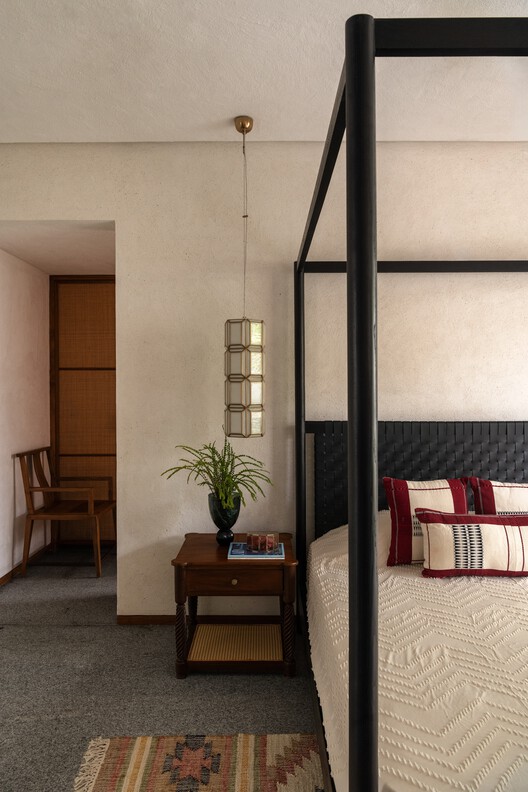 Ochre Residence / Thought Parallels Ochre Residence / Thought Parallels - Interior Photography, Wood, Bedroom, Bed, Lighting