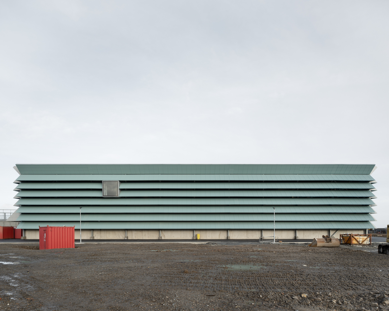 Metamoderna architektura: mezi postmoderní ironií a novou upřímností