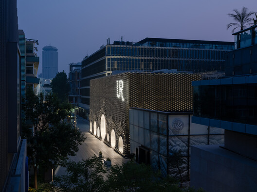 Urban Revivo Sanlitun Flagship Store / MVRDV - Exterior Photography