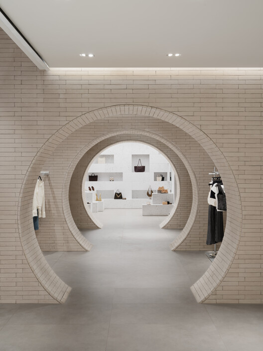 Urban Revivo Sanlitun Flagship Store / MVRDV - Image 18 of 47