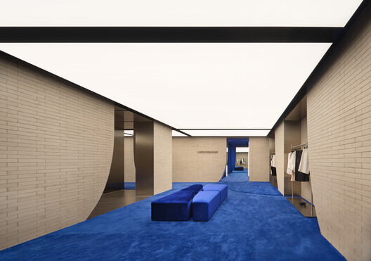 Urban Revivo Sanlitun Flagship Store / MVRDV - Image 12 of 47