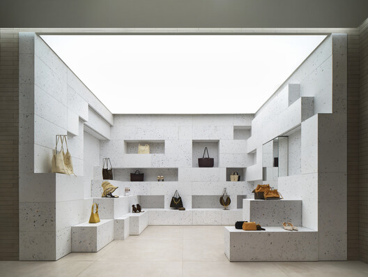 Urban Revivo Sanlitun Flagship Store / MVRDV - Image 10 of 47