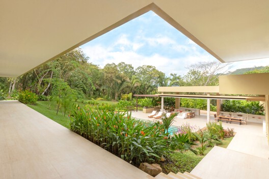 Threshold House / David Macias Threshold House / David Macias - Image 9 of 18