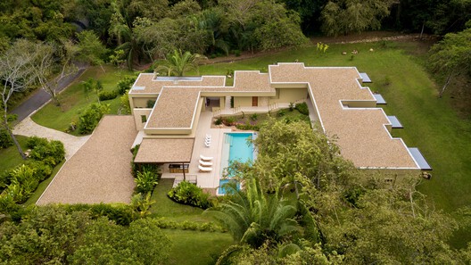 Threshold House / David Macias Threshold House / David Macias - Exterior Photography, Garden, Courtyard