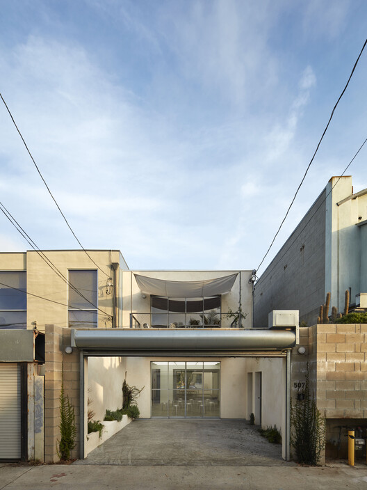 Emeco House / david saik studio Emeco House / david saik studio - Image 15 of 27