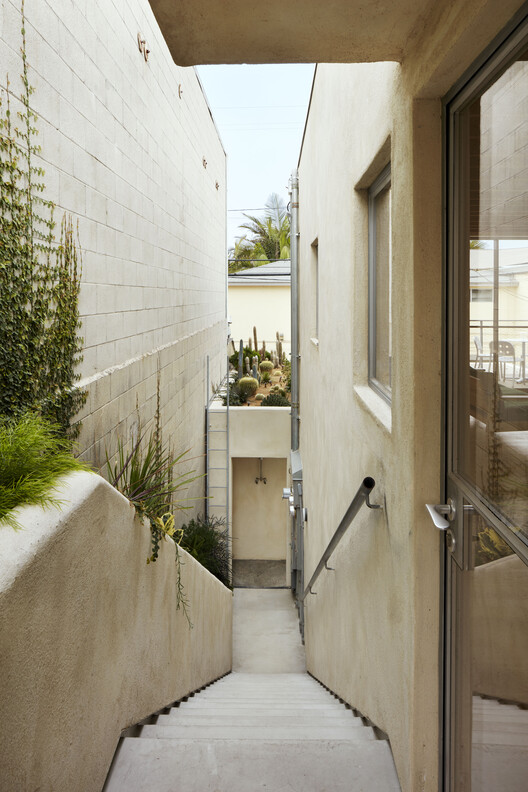 Emeco House / david saik studio Emeco House / david saik studio - Image 16 of 27