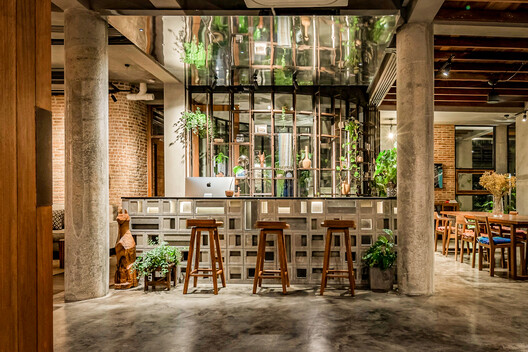 Inside Hostels: How Shared Spaces Reshape the Rhythm of Nomads' Lives - Image 15 of 28