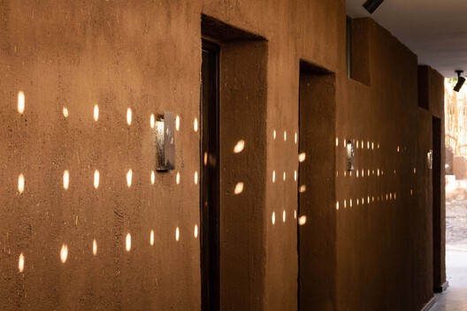 Inside Hostels: How Shared Spaces Reshape the Rhythm of Nomads' Lives - Image 25 of 28