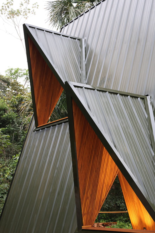 Light of Amazonia Chapel / Rogoski Arquitetura Light of Amazonia Chapel / Rogoski Arquitetura - Image 8 of 23
