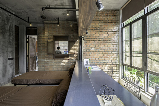 Inside Hostels: How Shared Spaces Reshape the Rhythm of Nomads' Lives - Image 14 of 28