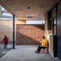 Inside Hostels: How Shared Spaces Reshape the Rhythm of Nomads' Lives - Imagen 3 de 4
