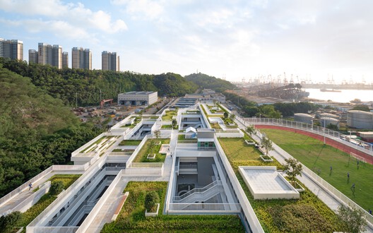 The Nanshan Affiliated School of Beijing Normal University / Z&Z STUDIO - Exterior Photography