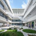 The Nanshan Affiliated School of Beijing Normal University / Z&Z STUDIO - High School