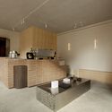 DAK coffee roasters / Barde + vanVoltt - Fotografia de Interiores, Interiores De Cafeterias, Cozinha, Bancada, Cadeira