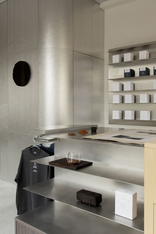 DAK coffee roasters / Barde + vanVoltt DAK coffee roasters / Barde + vanVoltt - Interior Photography, Shelving