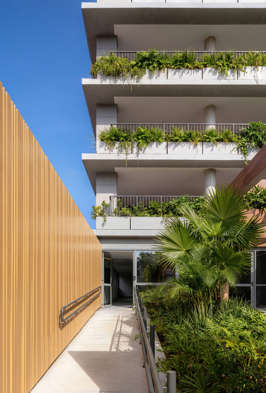 Casa Arbo Residential Building / Perkins&Will Casa Arbo Residential Building / Perkins&Will - Exterior Photography, Balcony