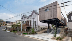 House off the Ground / nanometer architecture