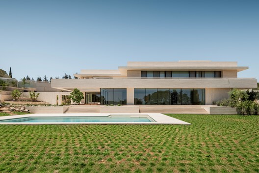 Casa JA / Ayoub Architects