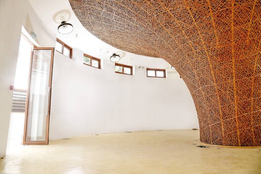 Mami Dan Temple of Toligbé Cultural Center / Maison Bignon Sossou - Interior Photography, Wood