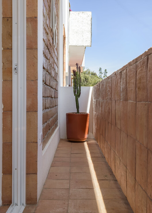 Martha Beatriz House / Atempo Arquitectura Martha Beatriz House / Atempo Arquitectura - Exterior Photography, Wood, Brick, Concrete