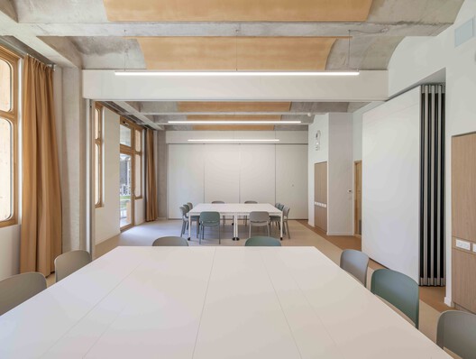 Espace Ambroise Croizat / TAUTEM Architecture Espace Ambroise Croizat / TAUTEM Architecture - Interior Photography, Wood, Chair