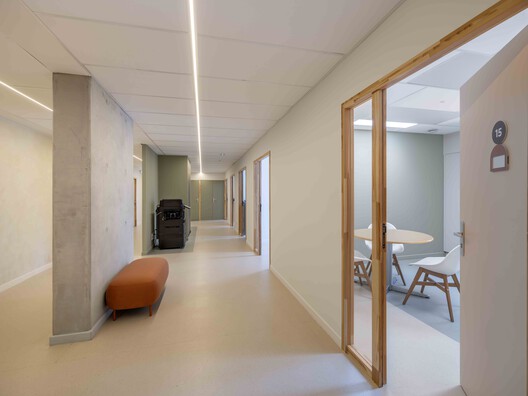 Espace Ambroise Croizat / TAUTEM Architecture Espace Ambroise Croizat / TAUTEM Architecture - Interior Photography, Wood, Lighting, Door, Glass