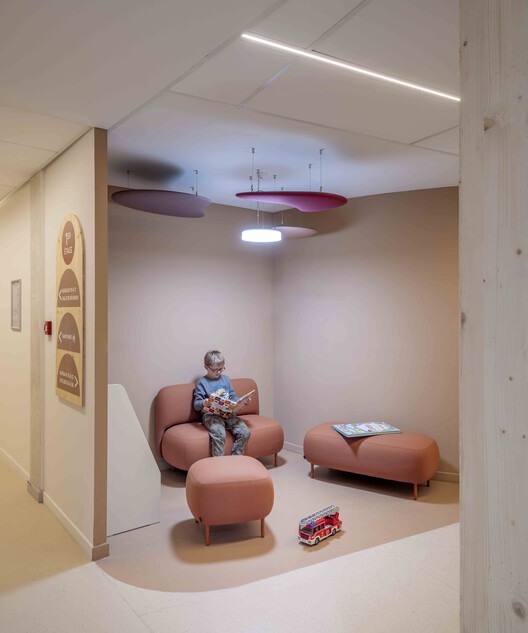 Espace Ambroise Croizat / TAUTEM Architecture Espace Ambroise Croizat / TAUTEM Architecture - Interior Photography, Wood, Chair