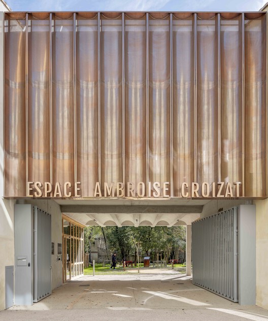 Espace Ambroise Croizat / TAUTEM Architecture Espace Ambroise Croizat / TAUTEM Architecture - Image 2 of 56