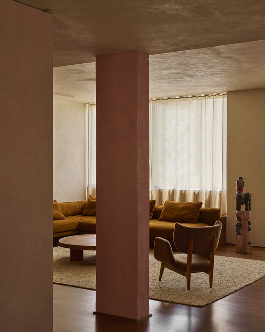 Colors Apartment / Lucas Jimeno Dualde - Interior Photography, Living Room, Wood, Lighting, Chair