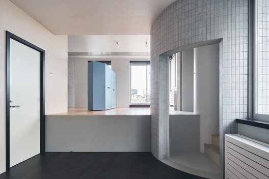 Apartment in Uehara / ULTRA STUDIO Apartment in Uehara / ULTRA STUDIO - Interior Photography, Kitchen, Lighting, Glass