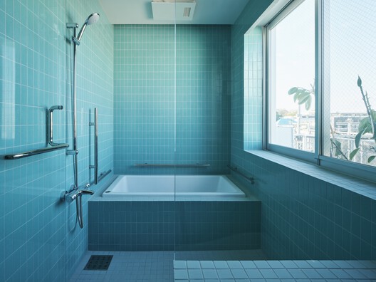 Apartment in Uehara / ULTRA STUDIO Apartment in Uehara / ULTRA STUDIO - Interior Photography, Bathroom