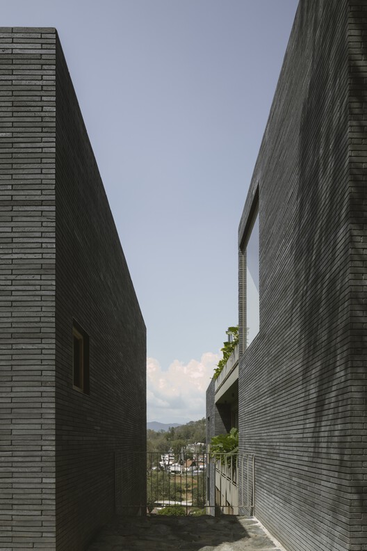 Casa Para Ver La Peña / Tenter Studio Casa Para Ver La Peña / Tenter Studio - Exterior Photography
