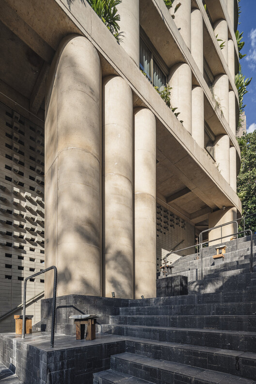23 Living / Plan:b arquitectos 23 Living / Plan:b arquitectos - Image 4 of 42