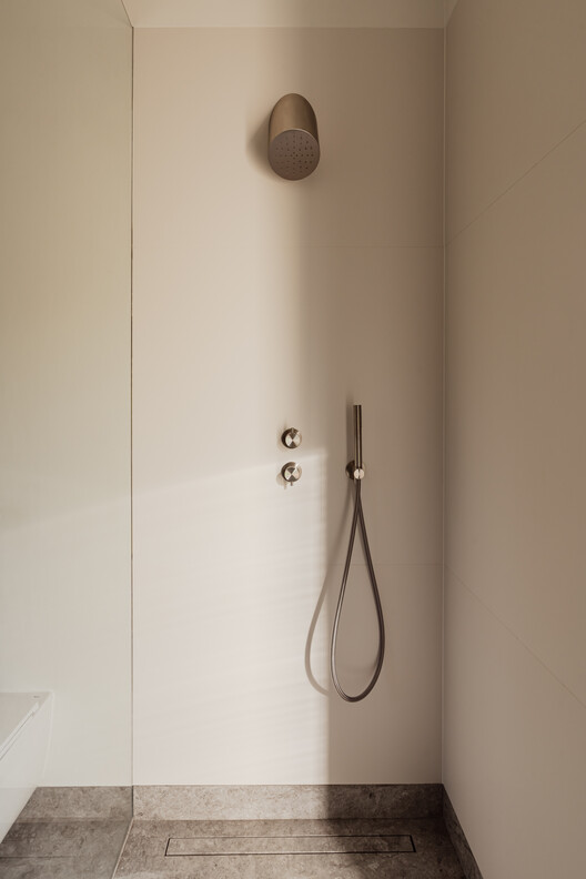 Modernist Harmony in a Historic Villa / LBWA Modernist Harmony in a Historic Villa / LBWA - Interior Photography, Bathroom, Shower