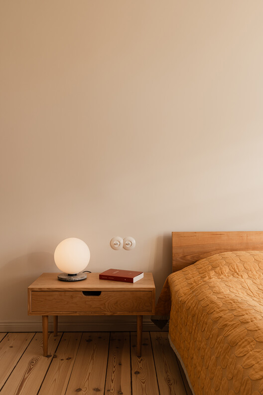 Modernist Harmony in a Historic Villa / LBWA Modernist Harmony in a Historic Villa / LBWA - Interior Photography, Bedroom, Wood, Bed