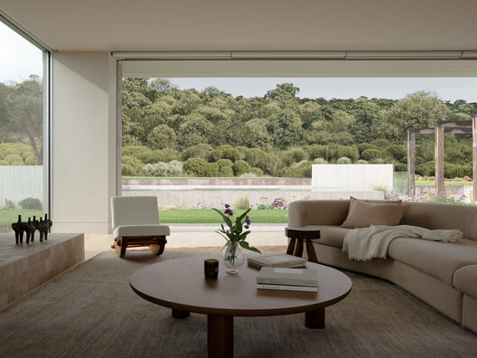 Wildcoast Residence / Studio Kennon Wildcoast Residence / Studio Kennon - Interior Photography, Living Room, Wood, Sofa, Table, Chair
