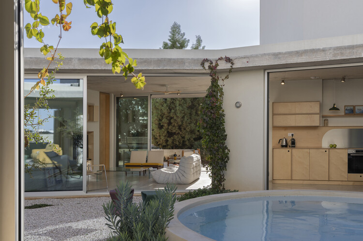 The Avlí Houses  / Ona i Ona Architecture and Design - Image 11 of 37