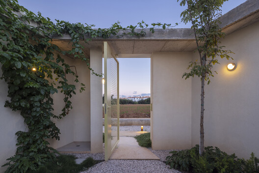 The Avlí Houses  / Ona i Ona Architecture and Design - Image 22 of 37