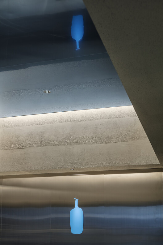 Blue Bottle Coffee Harajuku Cafe / TEKI Design - Interior Photography, Lighting