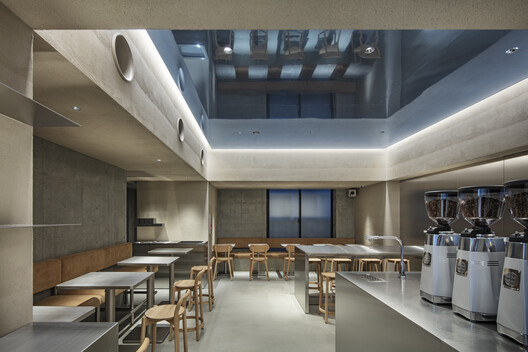 Blue Bottle Coffee Harajuku Cafe / TEKI Design - Interior Photography