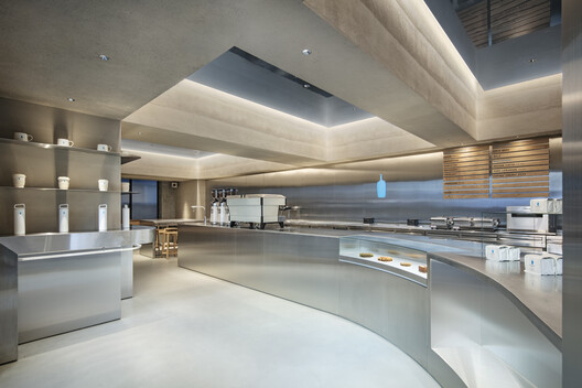 Blue Bottle Coffee Harajuku Cafe / TEKI Design - Image 2 of 22